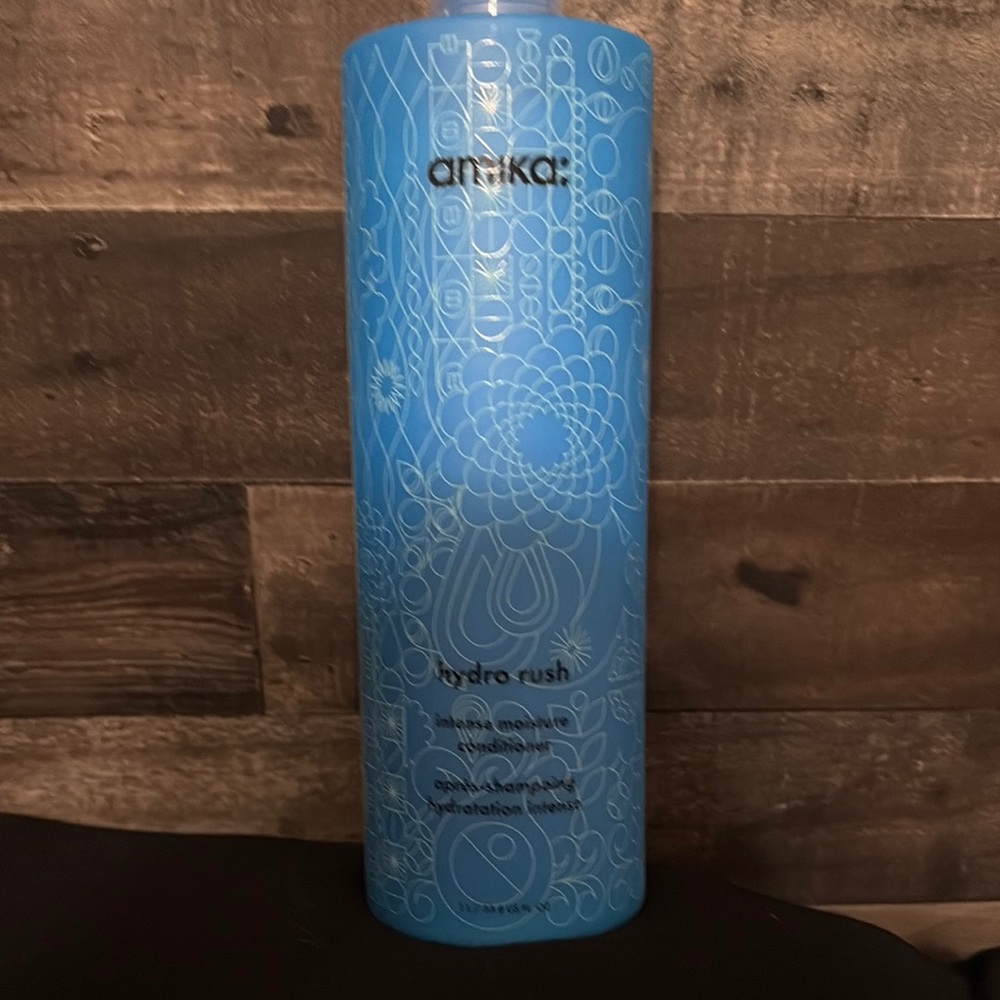 Amika Hydro Rush Intense Moisture conditioner